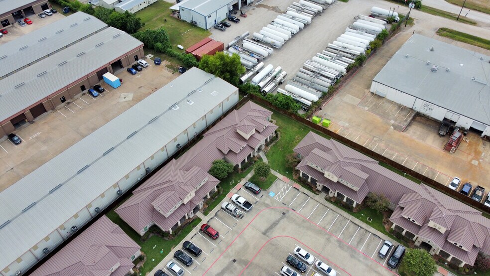 More Photos Of 12516 Cutten Rd, Houston Medical For Lease