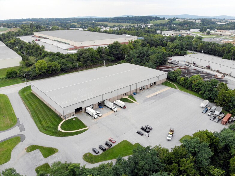 Primary Photo Of 365 Emig Rd, York Warehouse For Lease