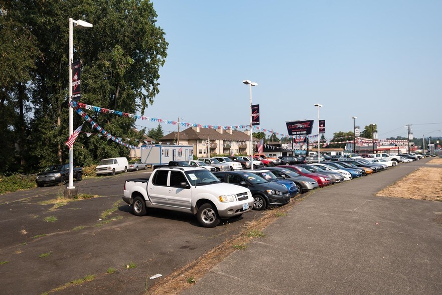 More Photos Of 20155 McLoughlin Blvd, Gladstone Land For Lease