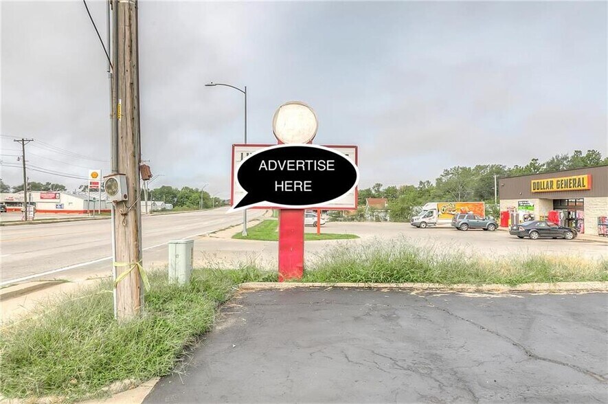 Primary Photo Of 4 W Monroe St, Buckner Office For Sale