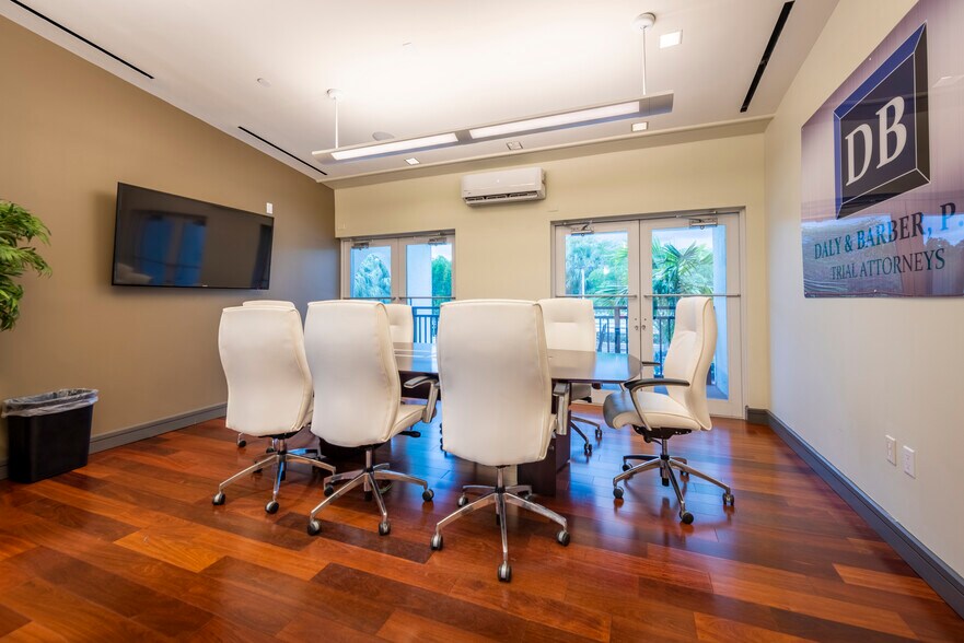 More Photos Of 1380 N University Dr, Plantation Medical For Sale