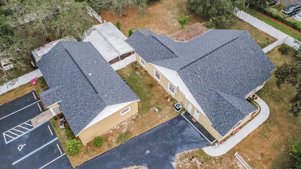 More Photos Of 11748 La Madera Blvd, Port Richey Office For Sale