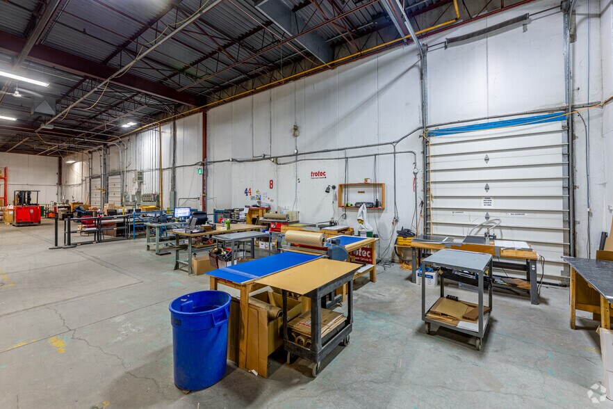 More Photos Of 1705 Argentia Rd, Mississauga Warehouse For Lease