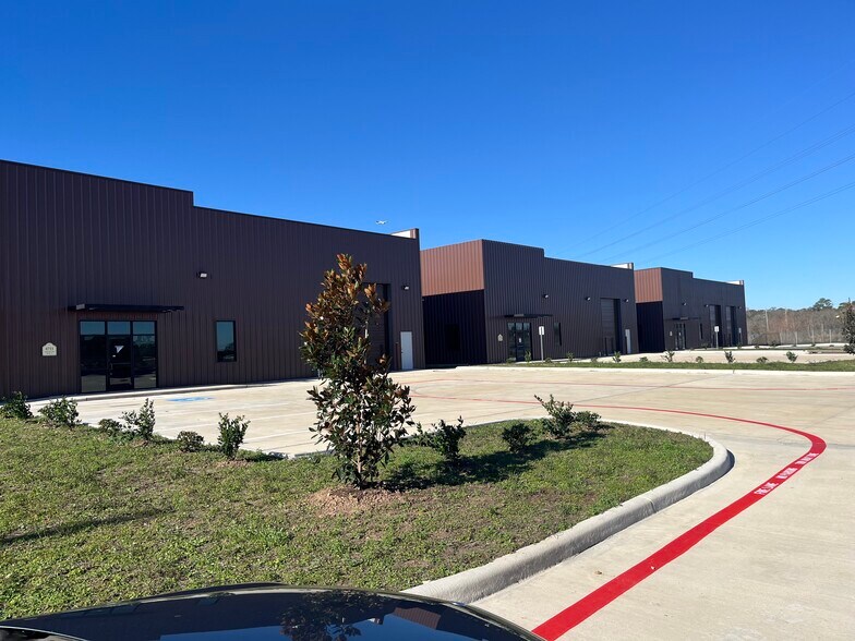 Primary Photo Of 4711 E Richey Rd, Humble Unknown For Lease
