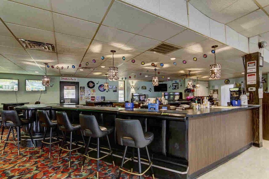 More Photos Of 501-511 E Racine St, Jefferson Bowling Alley For Sale