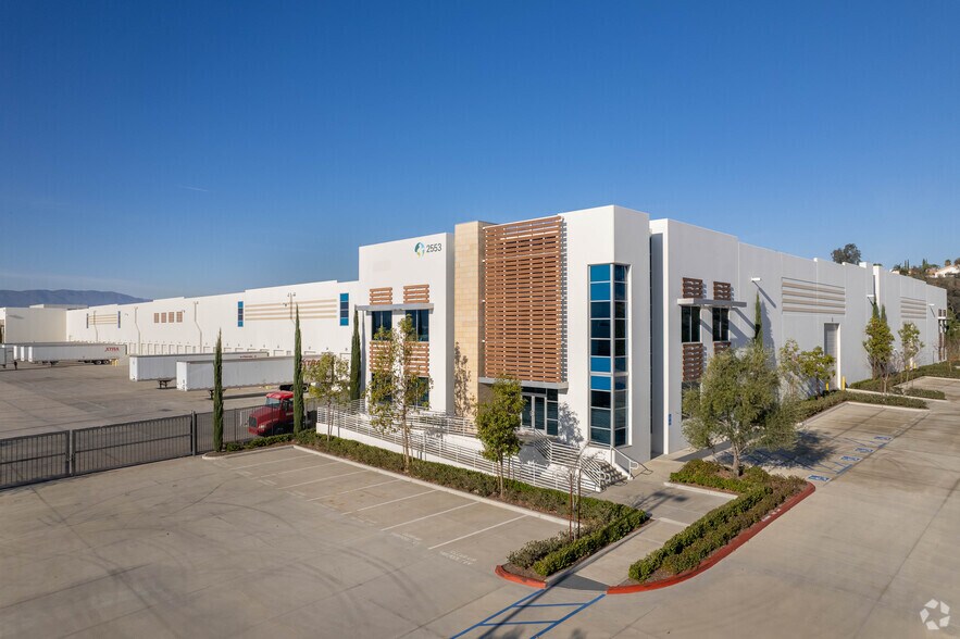 Primary Photo Of 2553 Sampson Ave, Corona Warehouse For Lease