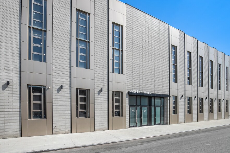 More Photos Of 590 Smith St, Brooklyn Flex For Lease