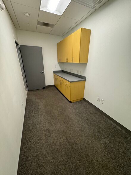 More Photos Of 6607 W Adams Ave, Temple Freestanding For Lease