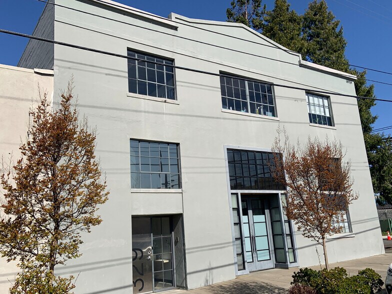 Primary Photo Of 329-331 Jefferson St, Oakland Office For Lease