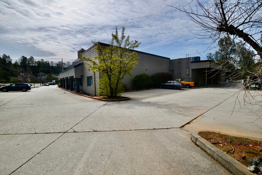 More Photos Of 840 E Main St, Grass Valley Movie Theatre For Sale