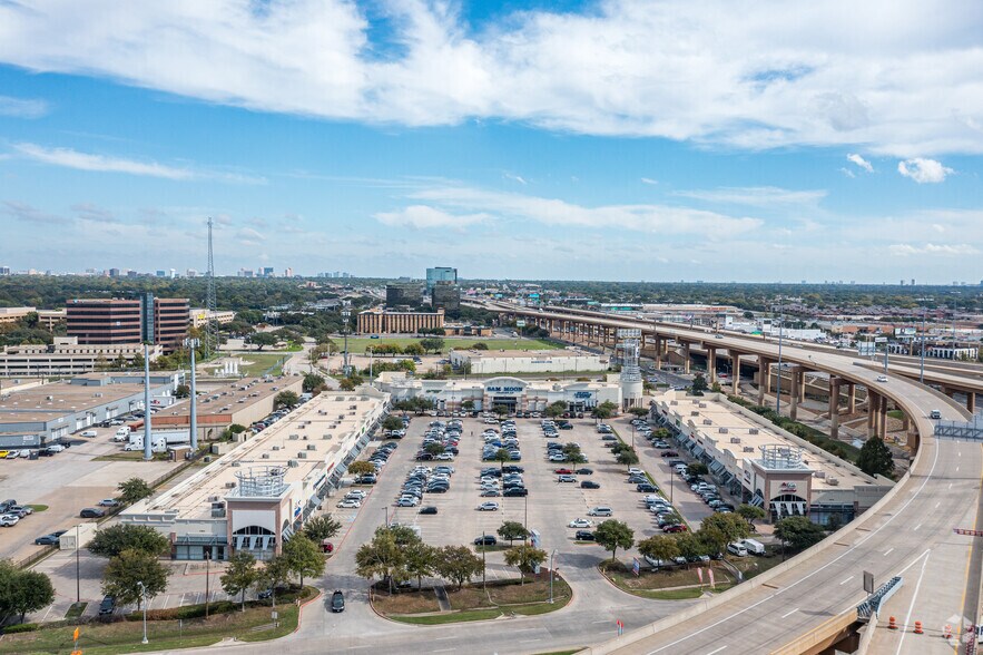 More Photos Of 11818-11834 Harry Hines Blvd, Dallas Unknown For Lease