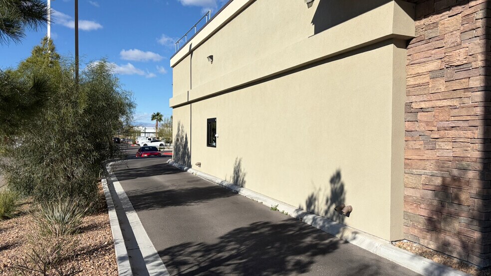 More Photos Of 8480 W Sunset Rd, Las Vegas Restaurant For Lease