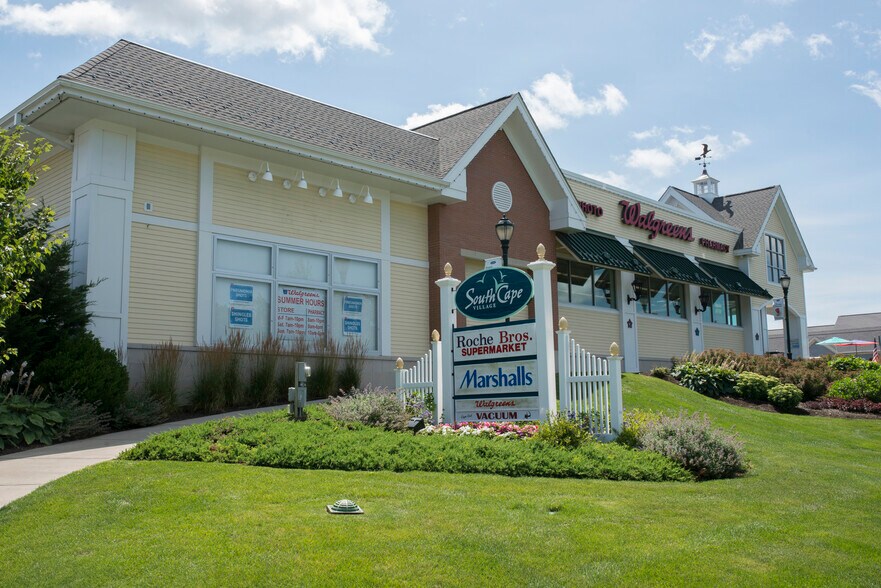 More Photos Of 650 Falmouth Rd, Mashpee Unknown For Lease