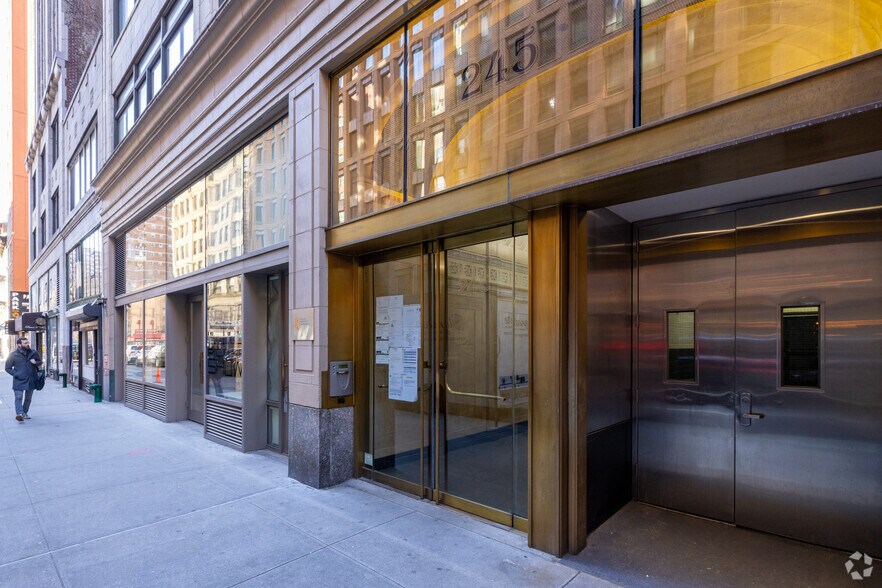 More Photos Of 245-247 W 29th St, New York Office For Lease
