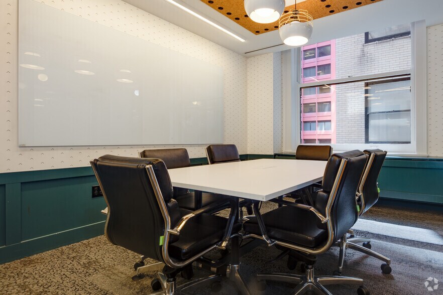 More Photos Of 332 S Michigan Ave, Chicago Coworking Space