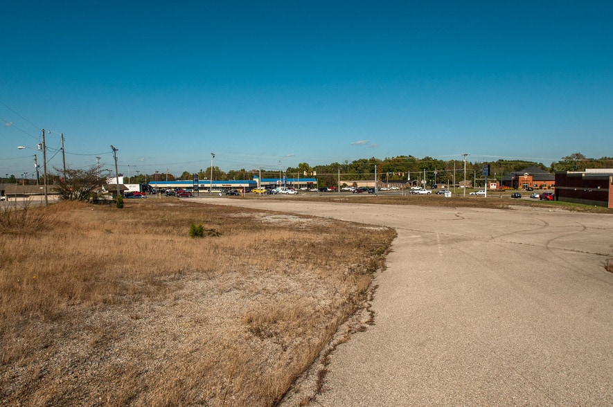 More Photos Of 1900 Highway 46 S, Dickson Land For Sale