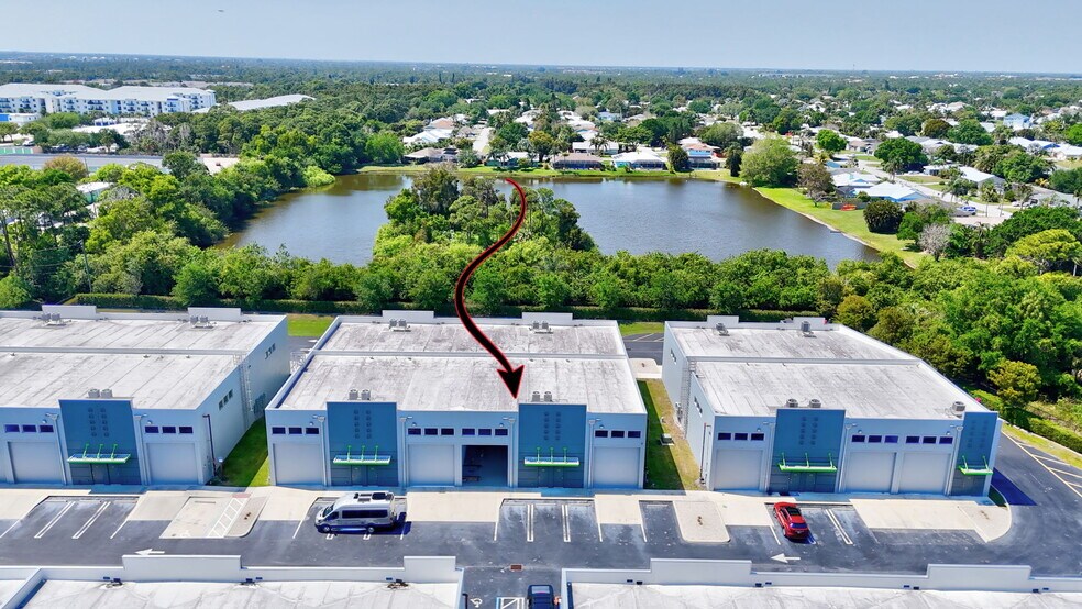 More Photos Of 861 NE Industrial Blvd, Jensen Beach Warehouse For Sale