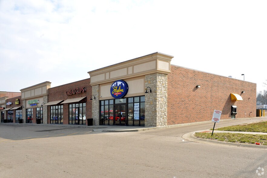 Primary Photo Of 1450-1496 S Erie Blvd, Hamilton Unknown For Lease