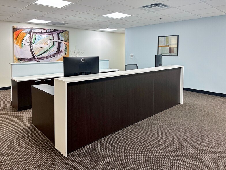 More Photos Of 120 N Washington Sq, Lansing Coworking Space