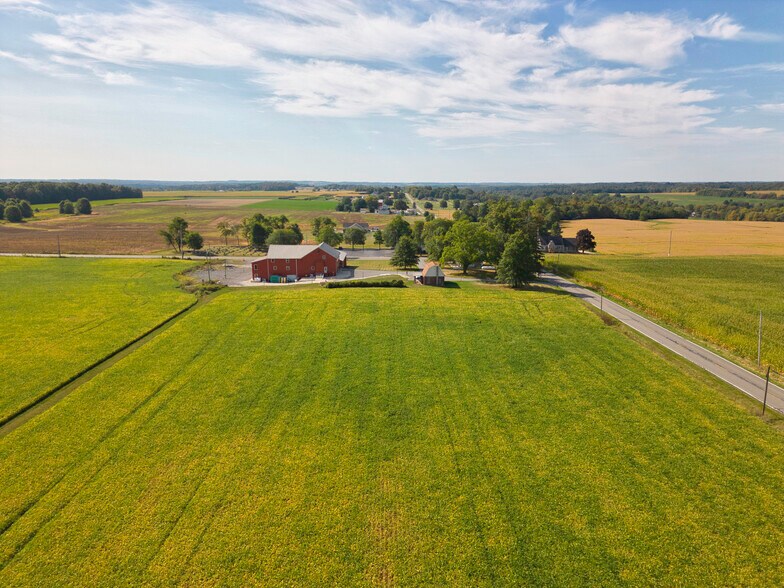 More Photos Of 5984 W South Range Rd, Salem Service For Sale