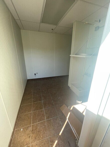 More Photos Of 11100 SW 93 Court Rd, Ocala Unknown For Lease