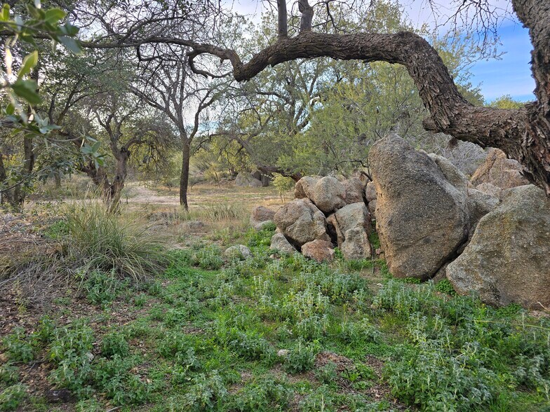 More Photos Of 1290 Rancho Robles Rd, Oracle Land For Sale