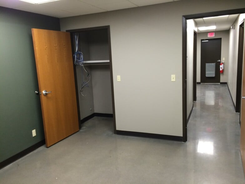 More Photos Of 537 S Victor Ave, Tulsa Office For Lease