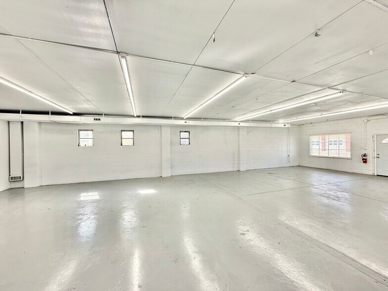 More Photos Of 427 Buck St, Millville Auto Repair For Sale