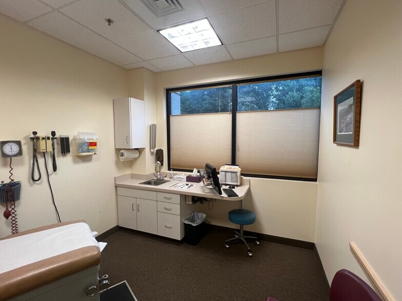 More Photos Of 265 Benton Dr, East Longmeadow Medical For Sale