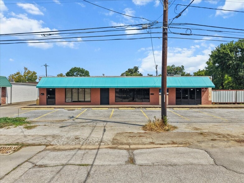 More Photos Of 704 W Shaw Ave, Pasadena Land For Sale