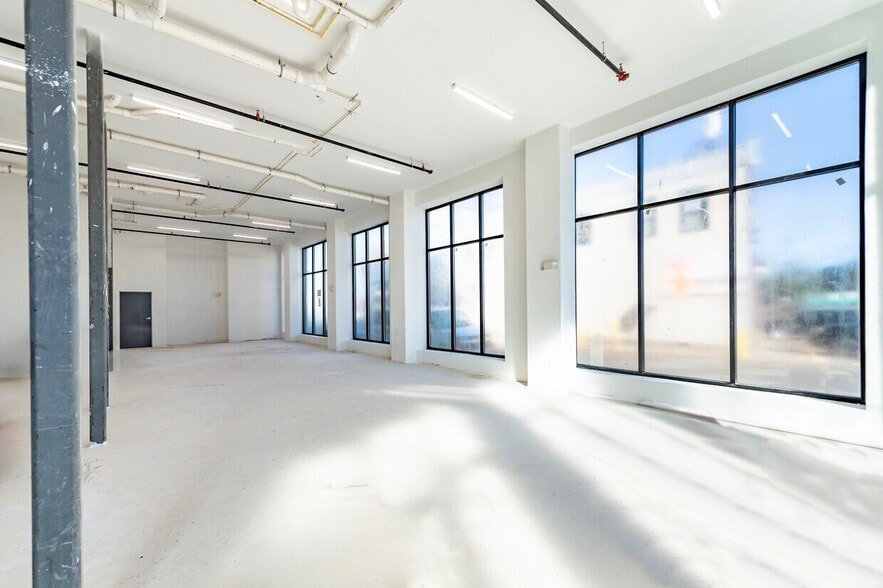 More Photos Of 4 Braintree St, Allston Apartments For Sale