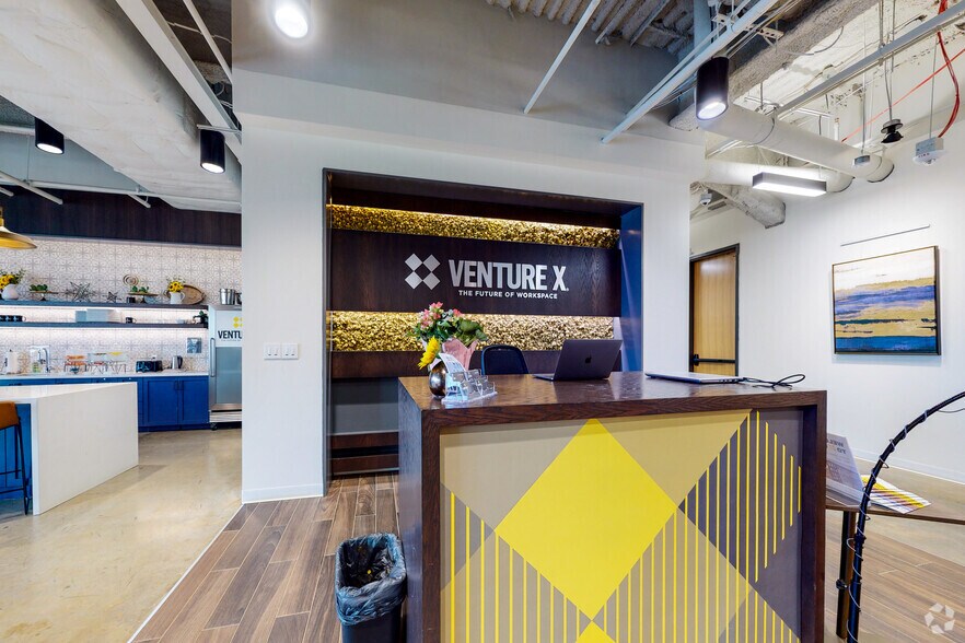 More Photos Of 1213 W Morehead St, Charlotte Coworking Space