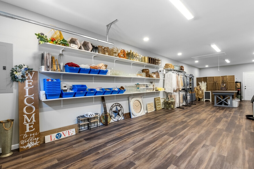 More Photos Of 1049 Oregon Rd, Lascassas Specialty For Sale