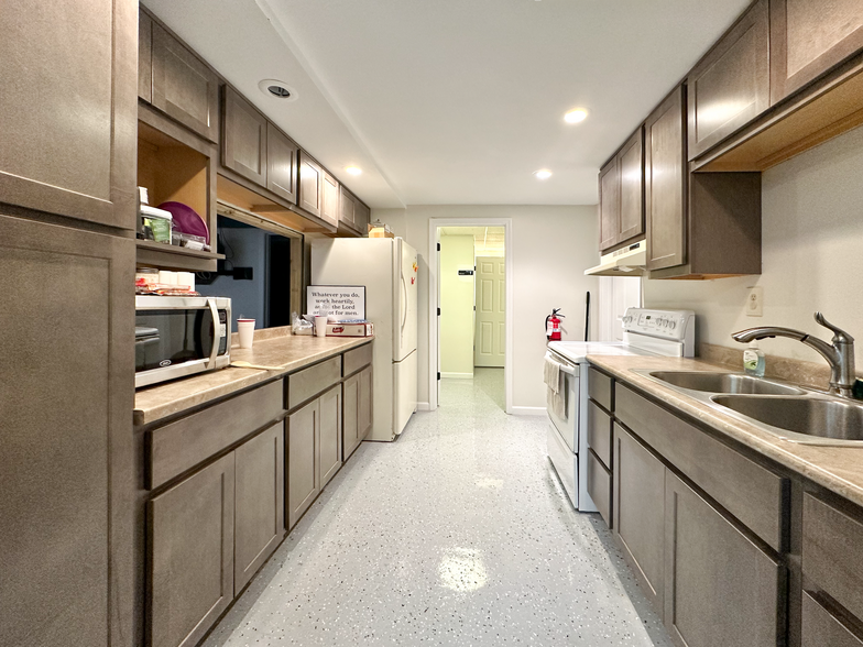 More Photos Of 316 N Main St, Churubusco Religious Facility For Sale