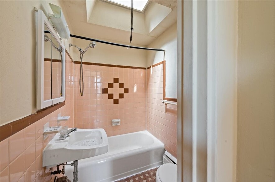 More Photos Of 6126 Bingham St, Philadelphia Apartments For Sale