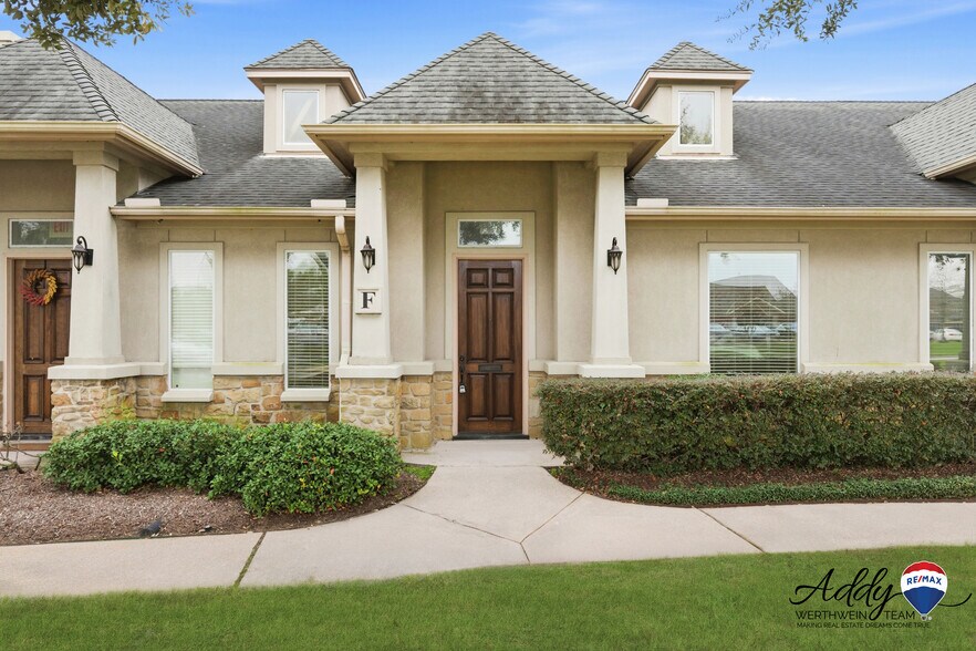 More Photos Of 11601 Spring Cypress Rd, Tomball Medical For Sale