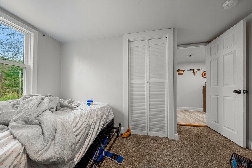 More Photos Of 15 South St, Freeport Apartments For Sale