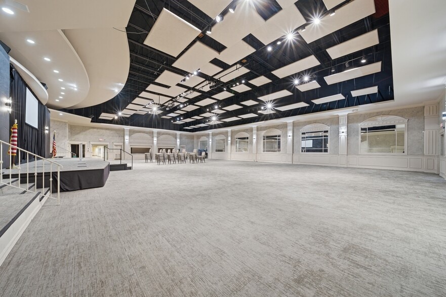More Photos Of 7100 E 31st St, Tulsa Religious Facility For Sale