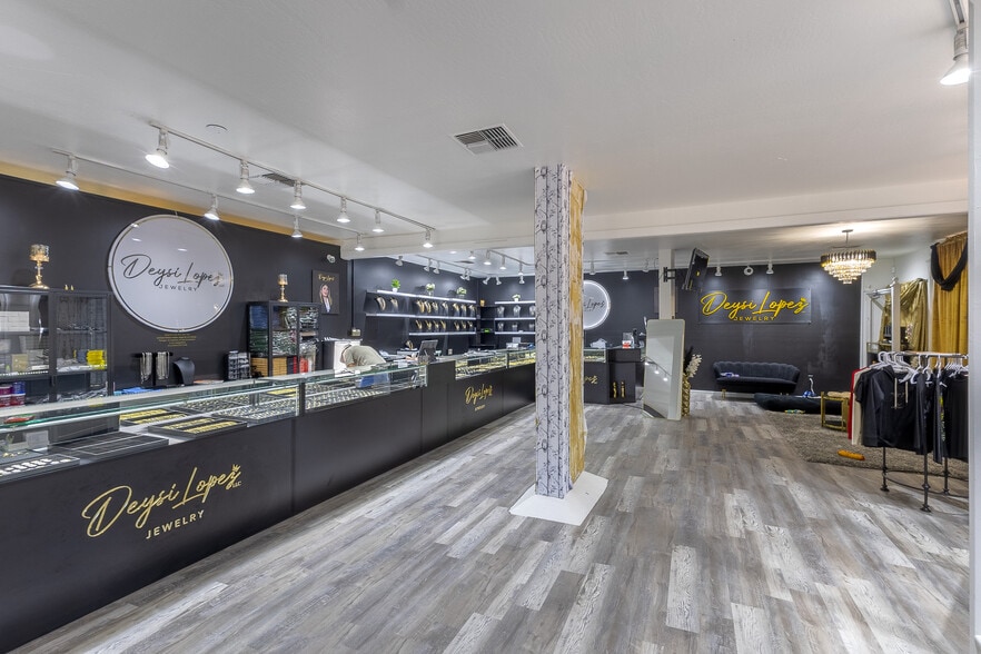 More Photos Of 8200 La Plaza, Cotati Storefront Retail Residential For Sale