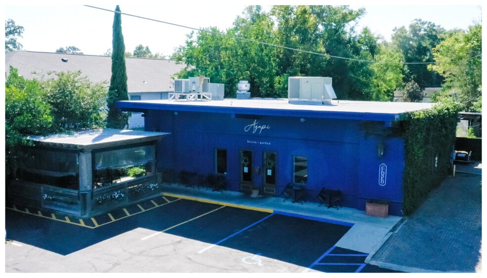 More Photos Of 3206 E De Soto St, Pensacola Restaurant For Sale