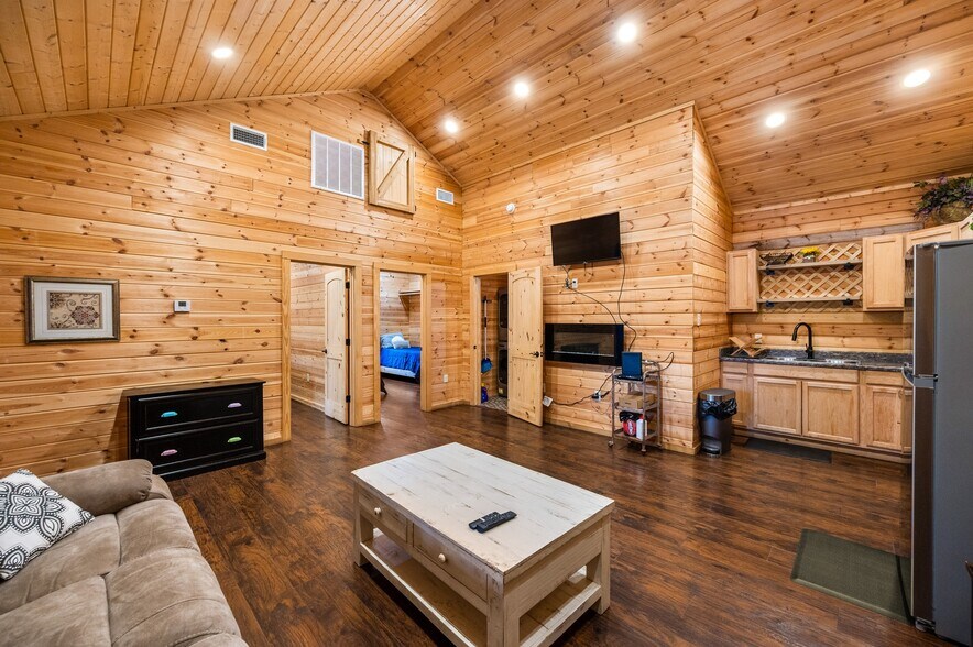 More Photos Of 54 Indian Creek Rd, Woodworth General Retail For Sale