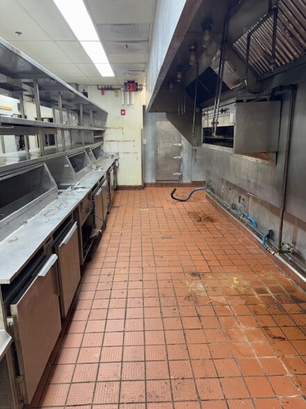 More Photos Of 34 W Main St, Radford Restaurant For Lease