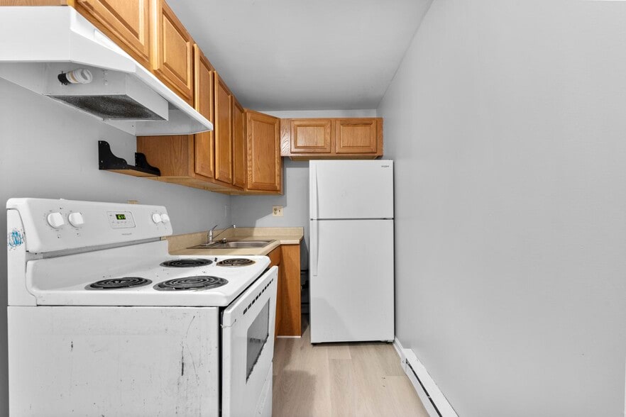 More Photos Of 451 Divinity St, Bristol Apartments For Sale