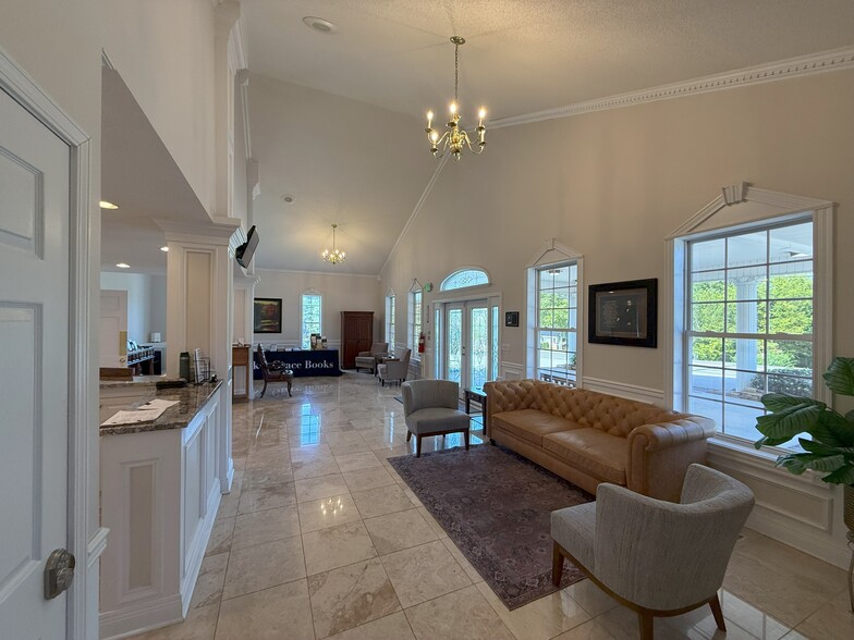 More Photos Of 438 W Race St, Kingston Religious Facility For Sale