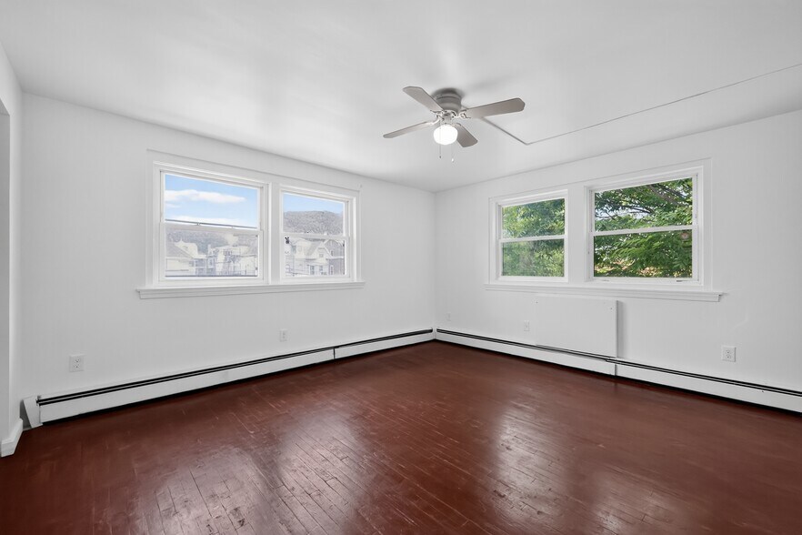 More Photos Of 1132 W Main St, Norristown Apartments For Sale