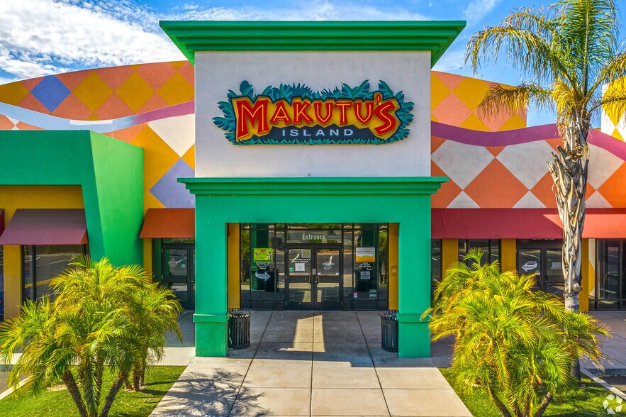 More Photos Of 6919 W Ray Rd, Chandler Freestanding For Lease