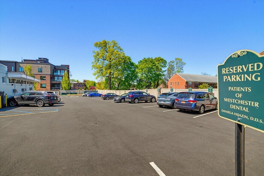 More Photos Of 444 E Boston Post Rd, Mamaroneck Medical For Lease
