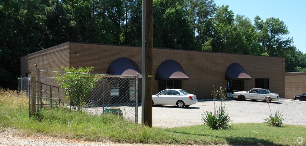 More Photos Of 5512-5516 Old Wake Forest Rd, Raleigh Flex For Lease