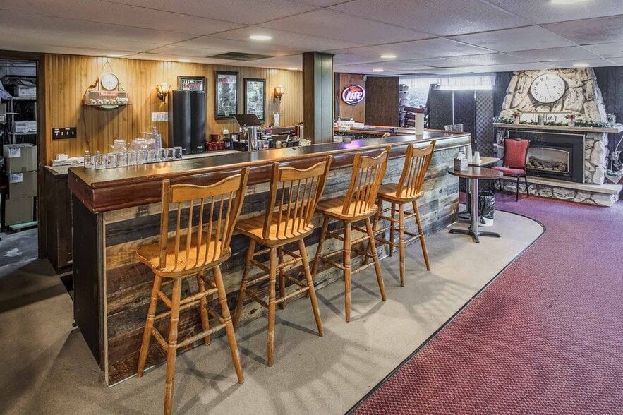 More Photos Of 6012 County K, Rhinelander Restaurant For Sale