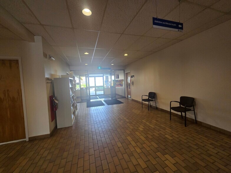 More Photos Of 5201 44 St, Bonnyville Industrial For Sale